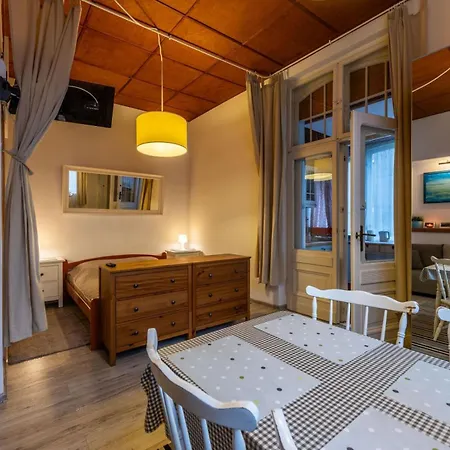 Apartment Cosy Victus Near The Train Station By Renters Zoppot